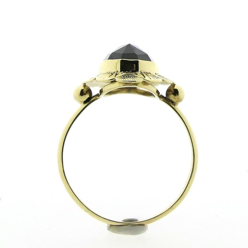 Image 4 of Gold ring with garnet | Vintage