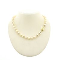 Pearl necklace with gold clasp | 41 cm