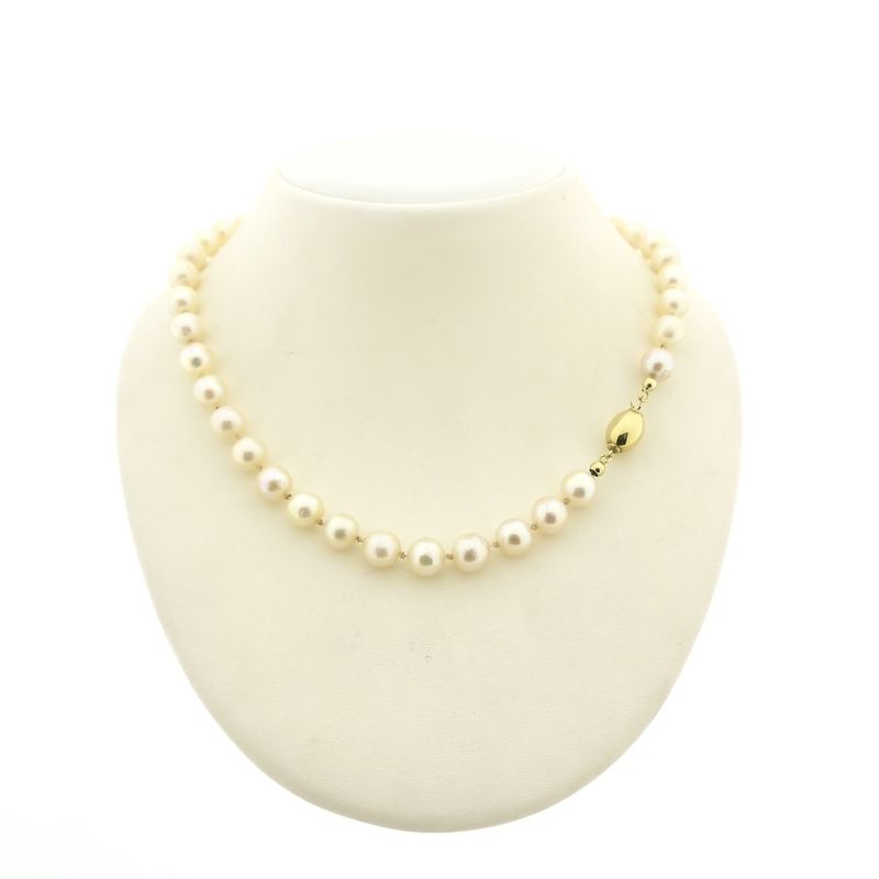 Image 1 of Pearl necklace with gold clasp | 41 cm