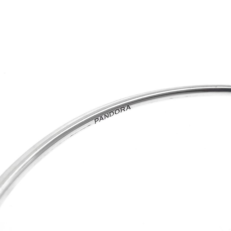 Image 3 of Pandora Infinity Knot Bangle; Silver; | Ø 64.5 mm