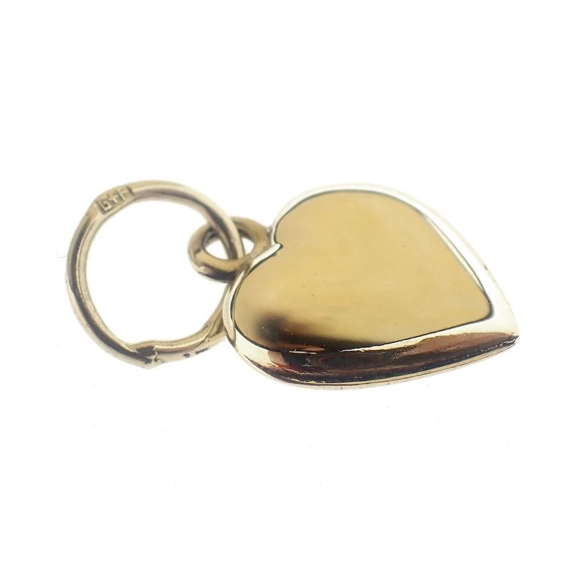 Image 3 of Gold pendant of a heart