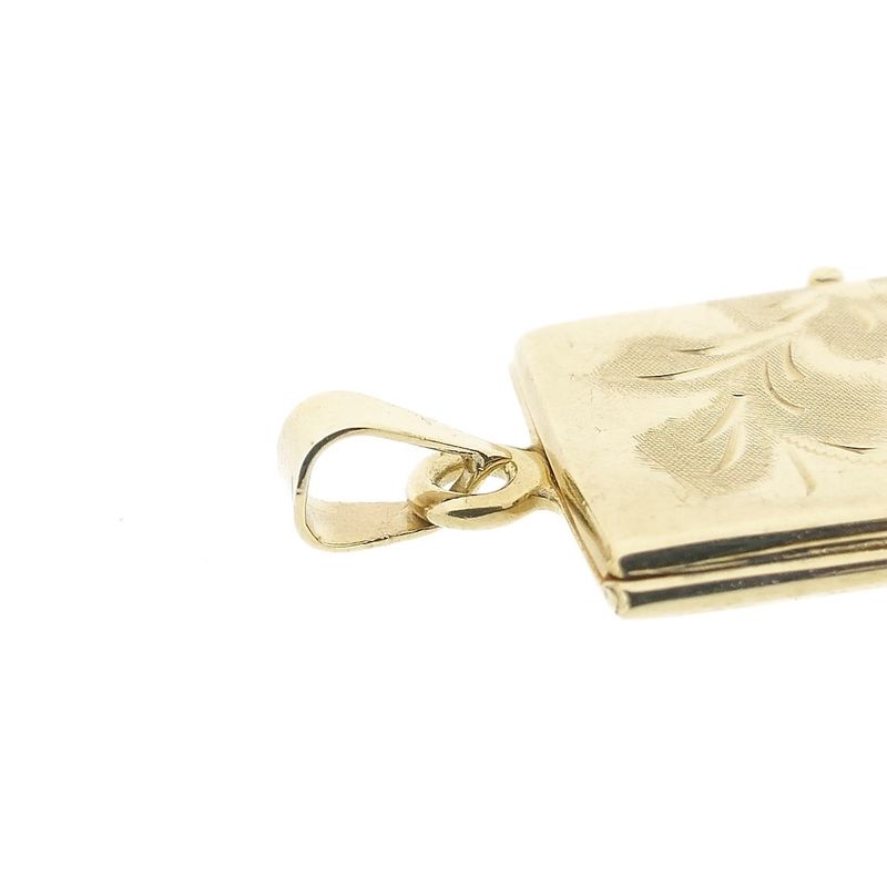 Image 4 of Vintage gold locket pendant