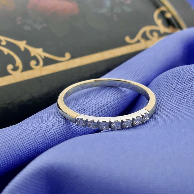 Image 3 of Gold ring with diamonds; 0.21 ct.