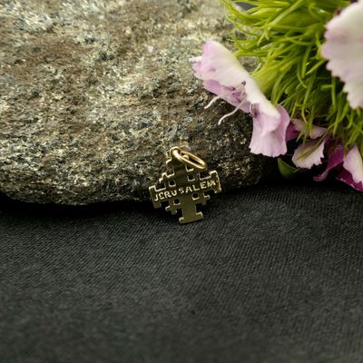 Vintage gold Jerusalem cross pendant Image 2 of Vintage gold Jerusalem cross pendant