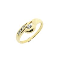 Gold ring with zirconia stones