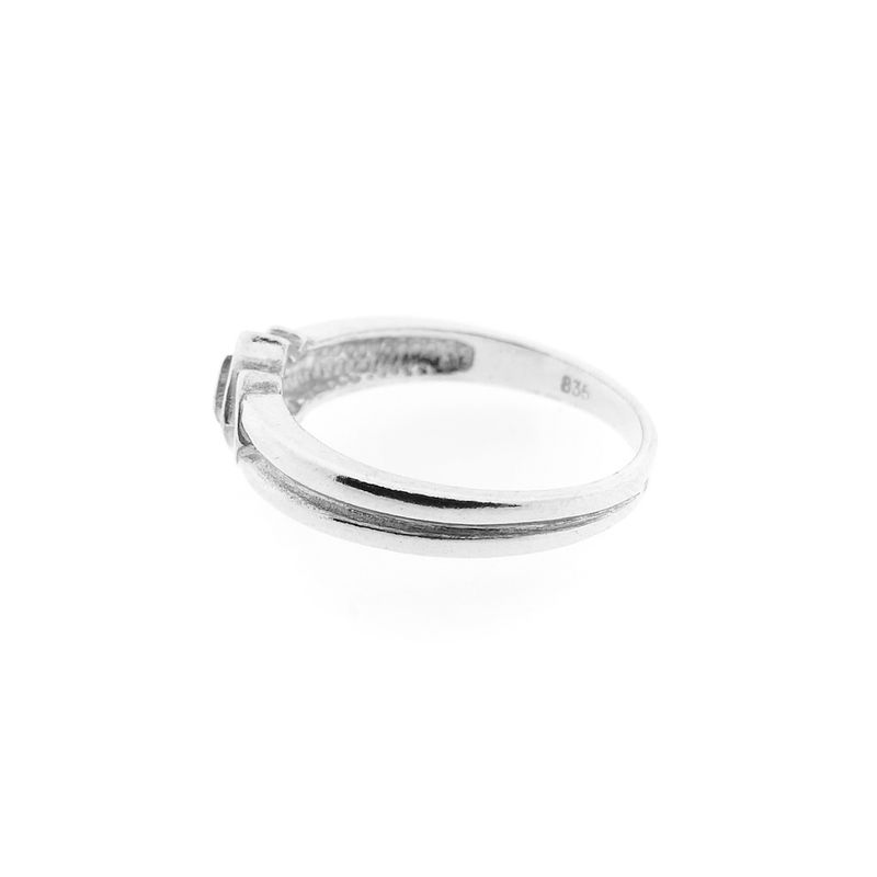 Image 6 of Silver ladies ring with zirconia