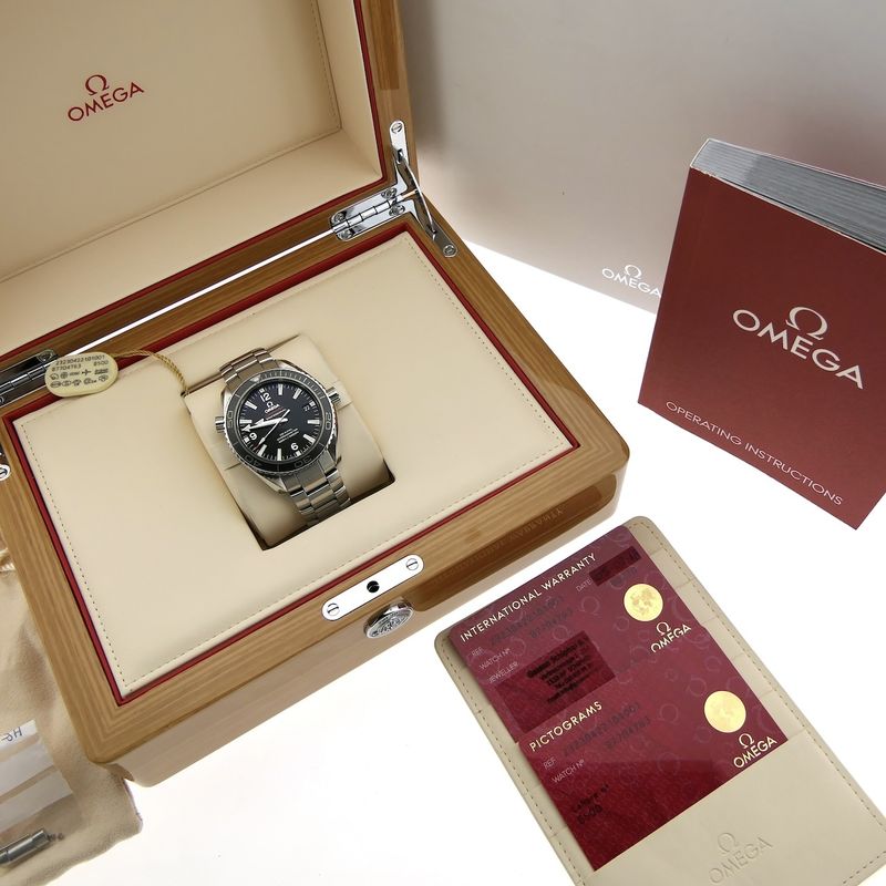 Image 15 of Omega Seamaster Planet Ocean 600m Co-axial 42mm; Automatic men's diving watch