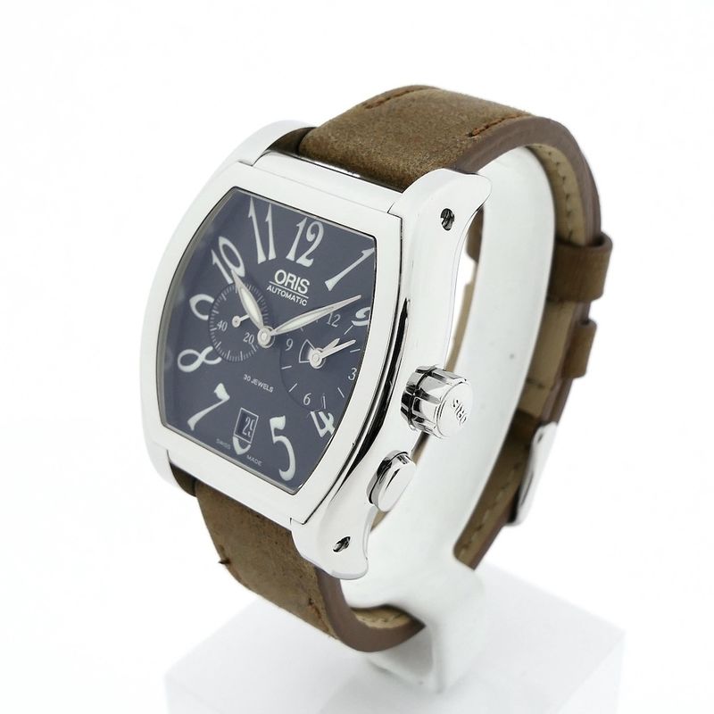 Image 2 of Oris Tonneau Worldtimer; Automatic GMT men's watch