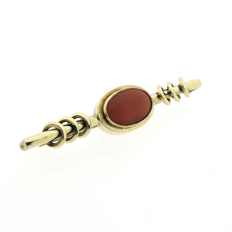 Image 2 of Vintage gold brooch with blood coral