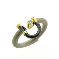 Tricolor ring with diamond; 0.06 ct.