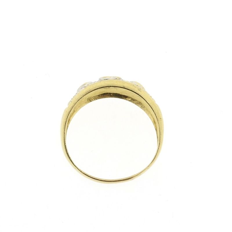 Image 5 of 18K Gold ring with sapphire and diamond | 0.03 ct.