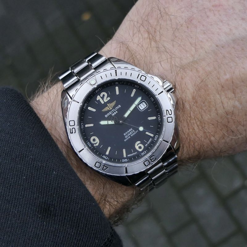 Image 8 of Breitling Shark Quartz A58605; Men's watch