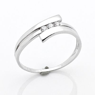 Image 1 of 9 carat ring with 0.09 ct diamonds.