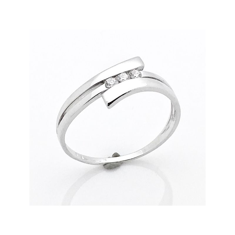 Image 1 of 9 carat ring with 0.09 ct diamonds.