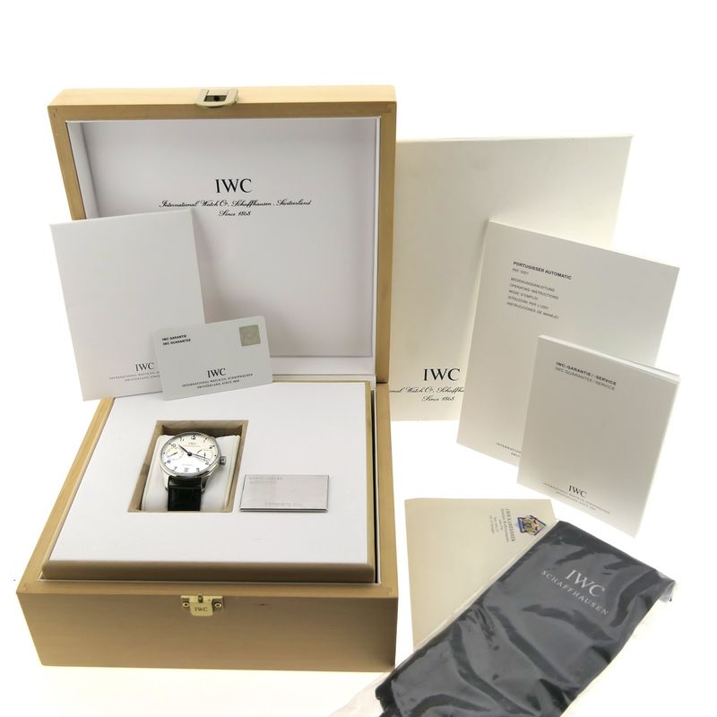 Image 4 of IWC Portuguese '7 Days' IW500107; Automatic men's watch