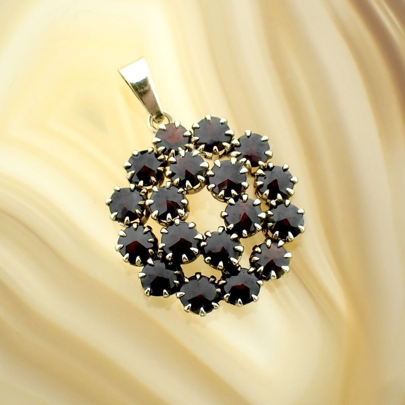 Image 2 of 8 carat vintage pendant with garnet stones
