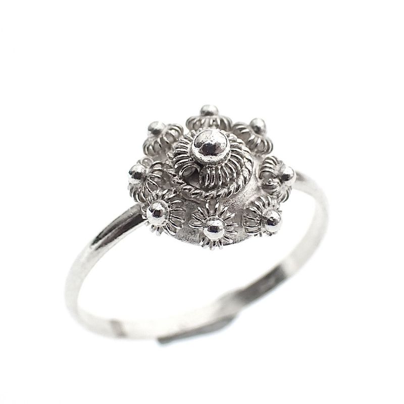 Image 8 of Silver ring with Zeeland button