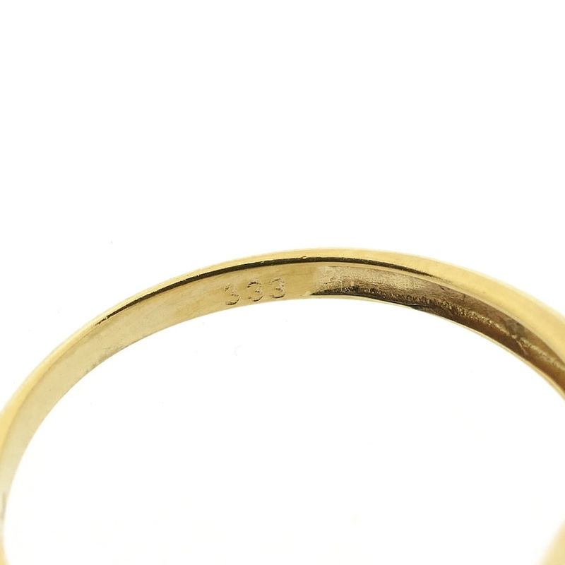 Image 8 of 8 carat ring with diamonds; 0.02 ct.