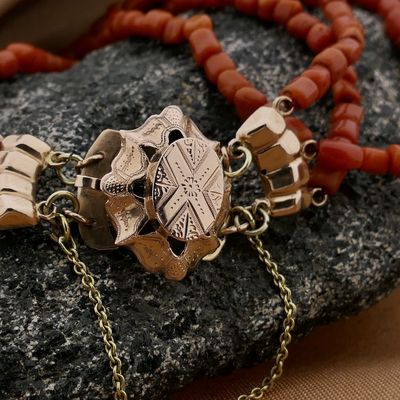 Image 2 of Antique red coral beaded bracelet with bicolor gold clasp.