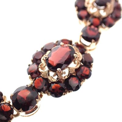 Image 2 of Antique gold Venetian link necklace with garnet