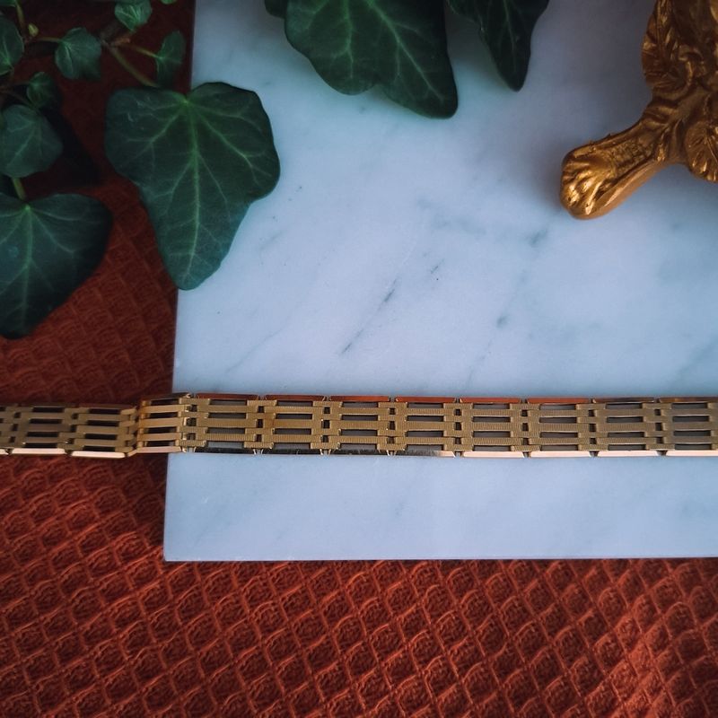 Image 2 of Gold men's fantasy link bracelet.