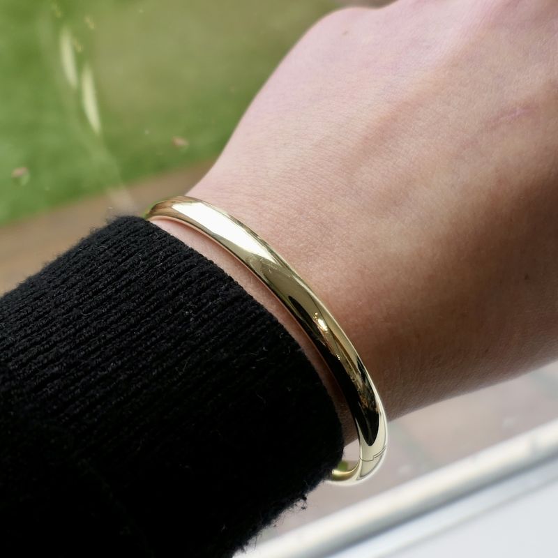 Image 7 of Gold smooth slave bracelet; Size M