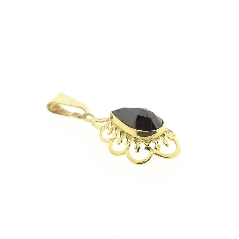 Image 3 of Vintage gold pendant with garnet