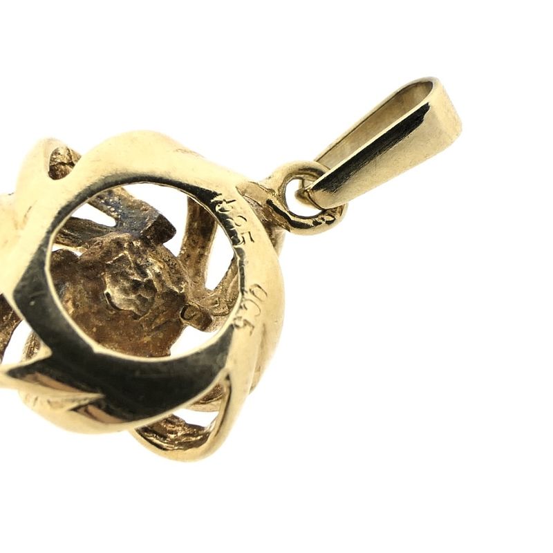 Image 5 of Vintage gold pendant with cultured pearl.