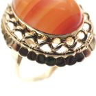 Image 3 of Vintage gold ring with carnelian bandagate