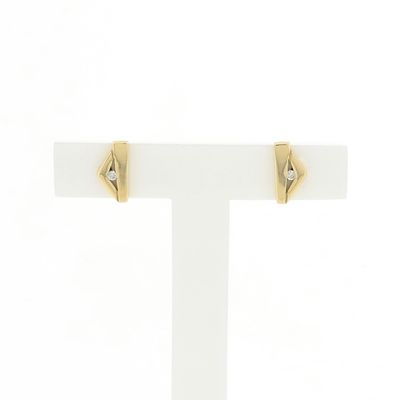 Image 1 of Gold earrings with diamond; 0.01 ct.