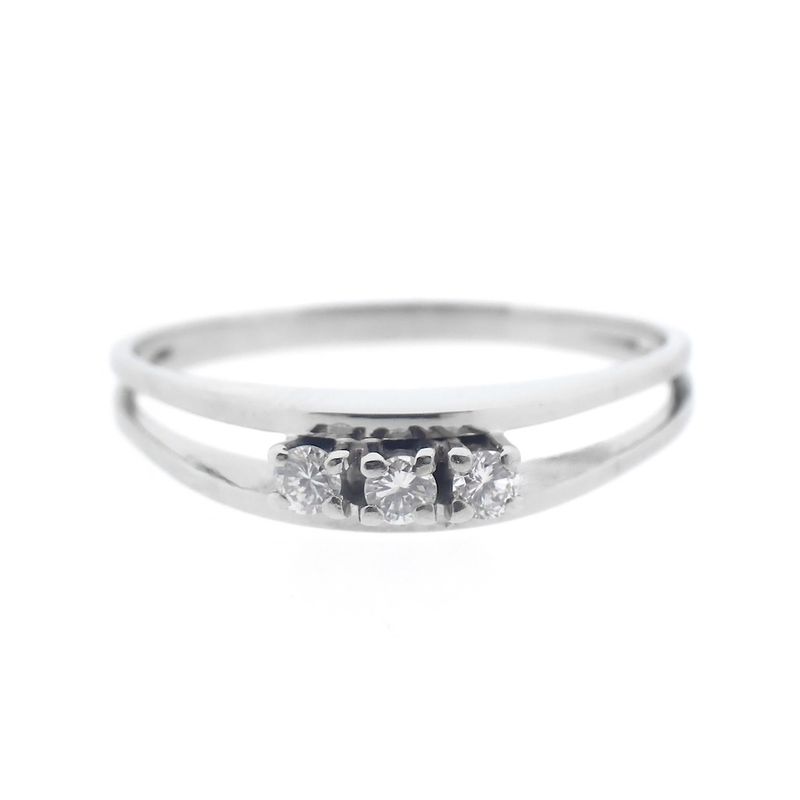 Image 10 of White gold ring with diamonds | 0.12 ct.