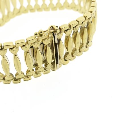 Image 2 of Gold fantasy link bracelet