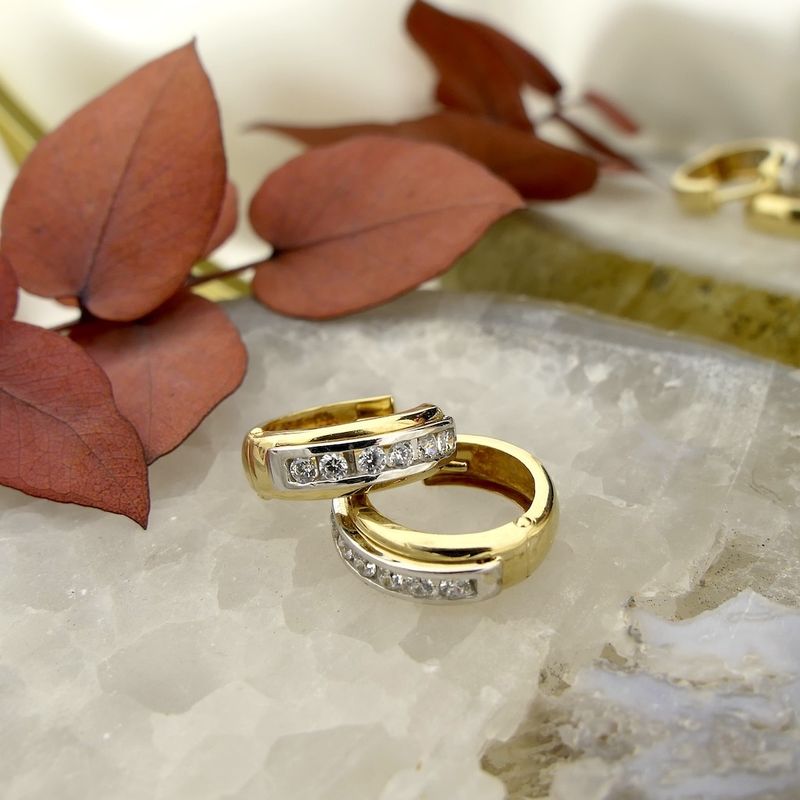 Image 2 of Two-tone gold earrings with zirconia | Ø 16.5 mm