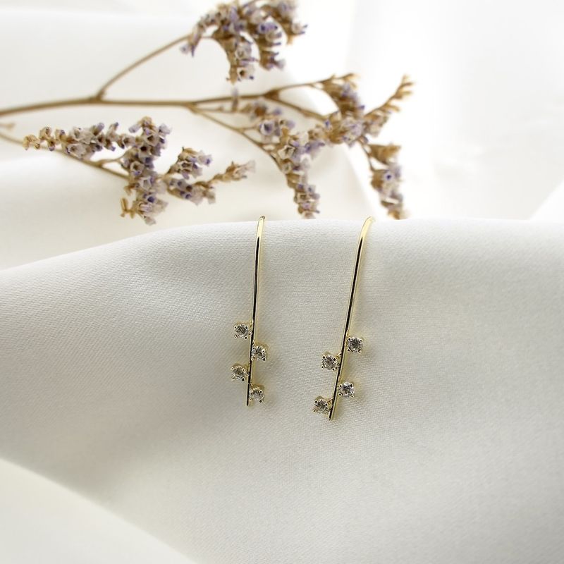 Image 2 of Gold earrings with zirconia