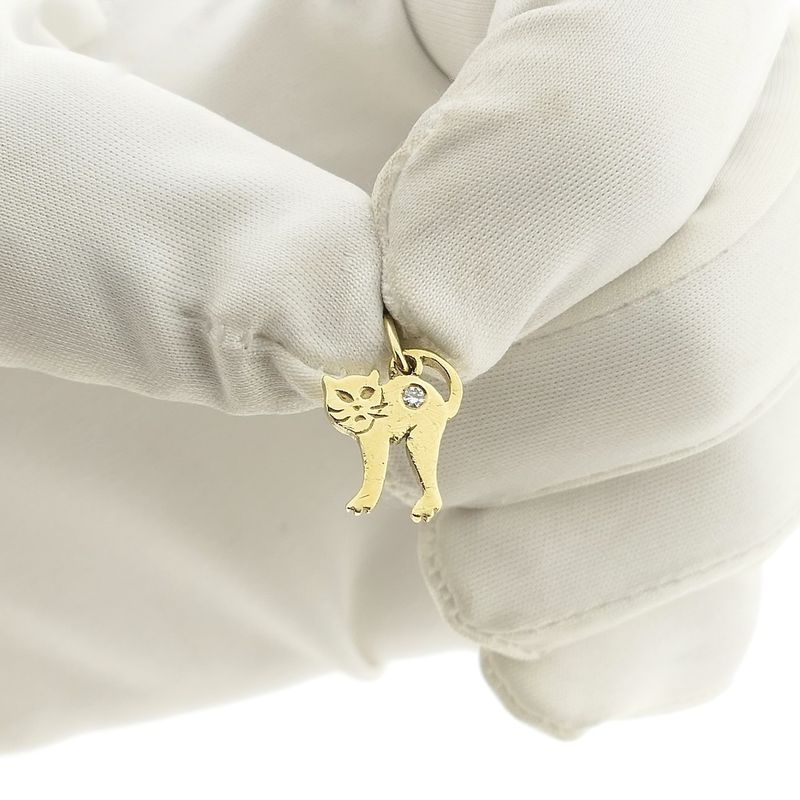 Image 10 of 8 carat pendant of a cat with diamond; 0.01 ct.
