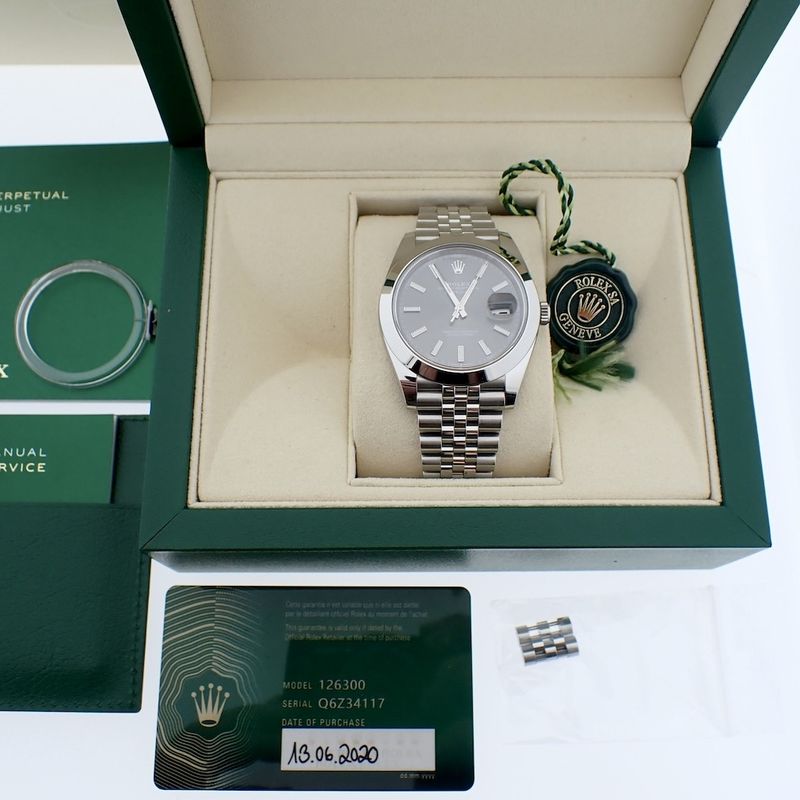 Image 2 of Rolex Datejust 41; Men's watch with rhodium dial