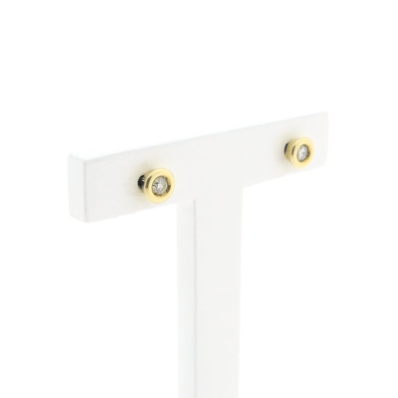 Image 3 of Gold subtle stud earrings with diamond | 0.20 ct.