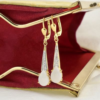 Image 2 of 8 Ct. bicolor earrings with opal