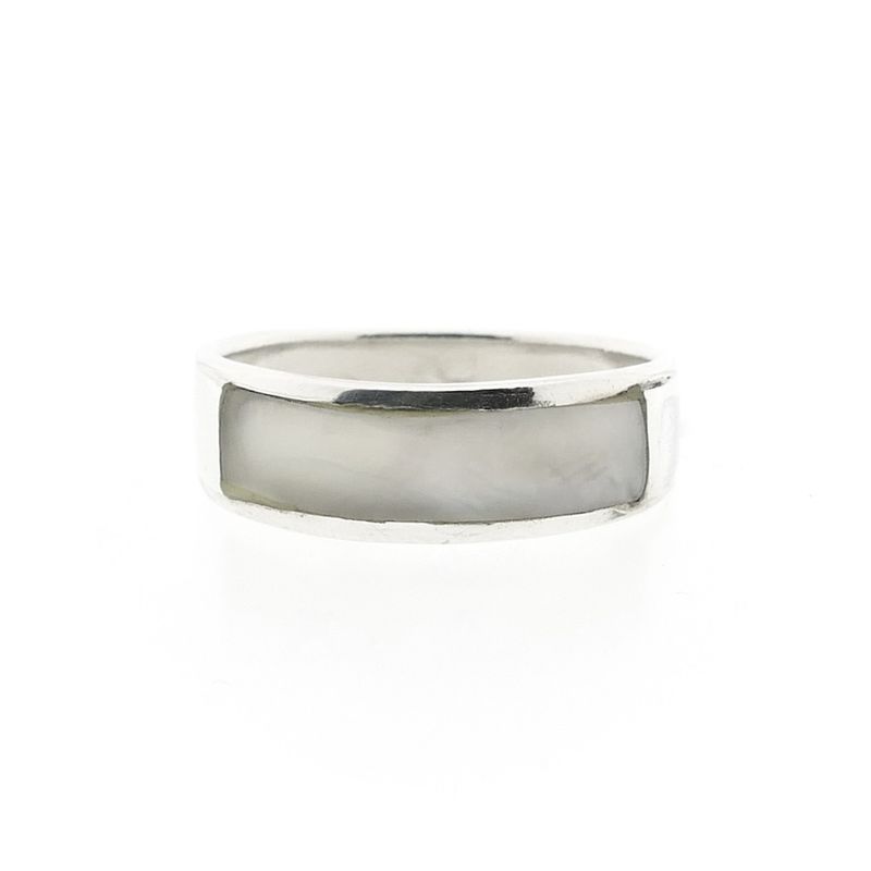 Image 2 of Silver ring with mother of pearl