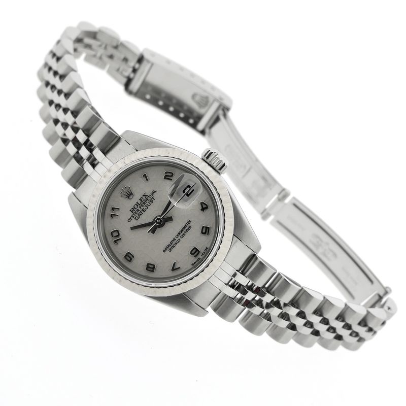 Image 10 of Rolex Datejust 26mm 'Full-Set' 79174; Automatic women's watch