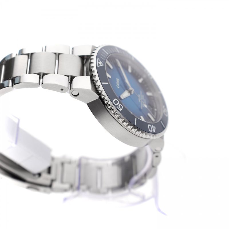 Image 7 of Oris Aquis Date 5-Days 43.5mm Automatic Watch