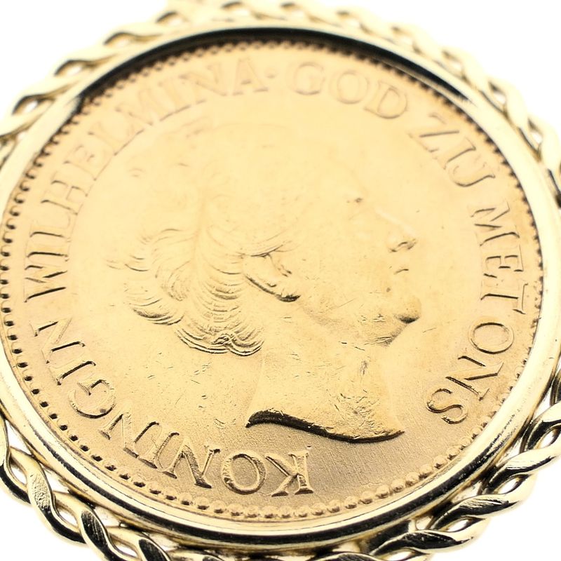 Image 8 of Gold pendant of 10 guilder coin Queen Wilhelmina 1932