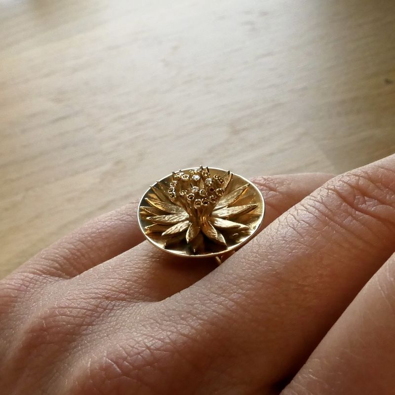 Afbeelding 7 van Gouden statementring met diamanten; 0,03 ct.