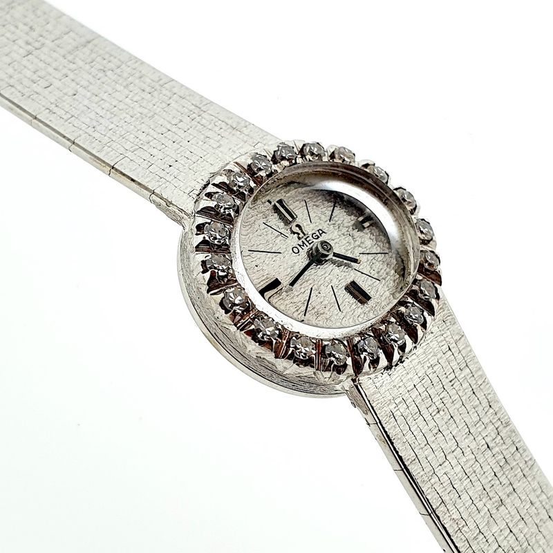 Image 3 of Omega Vintage 'Cocktail'; 18k white gold women's watch with diamonds