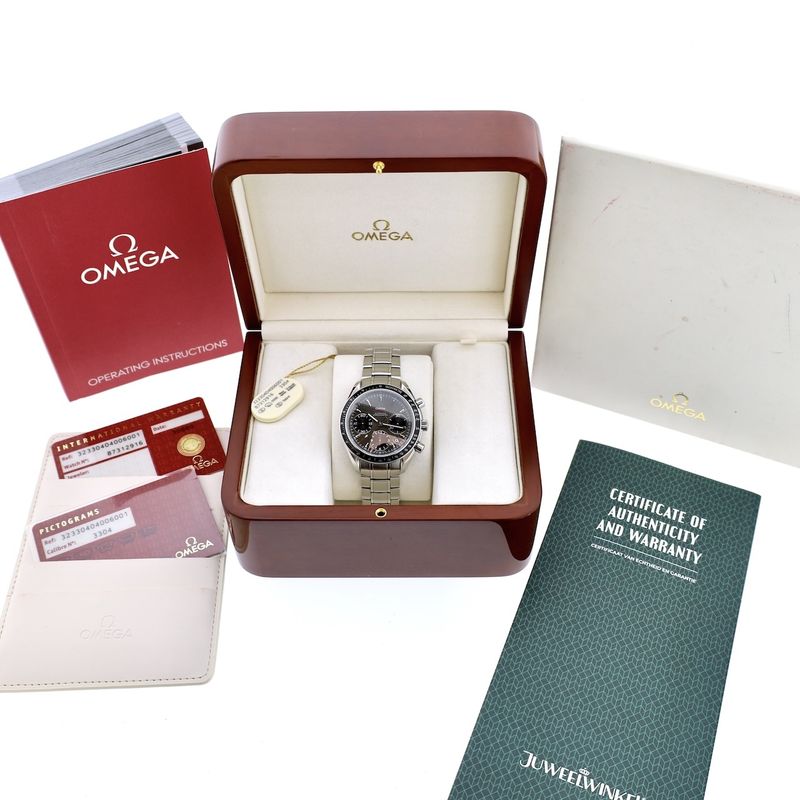 Image 4 of Omega Speedmaster Racing Chronograph 323.30.40.40.06.001; Automatic men's watch