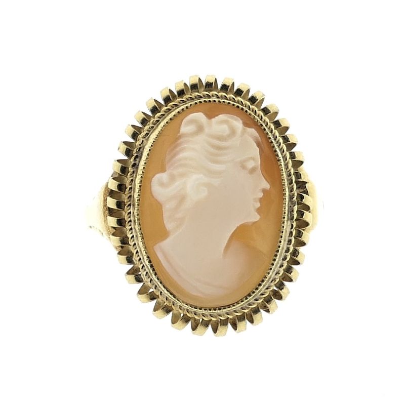 Image 7 of Vintage gold ring with cameo
