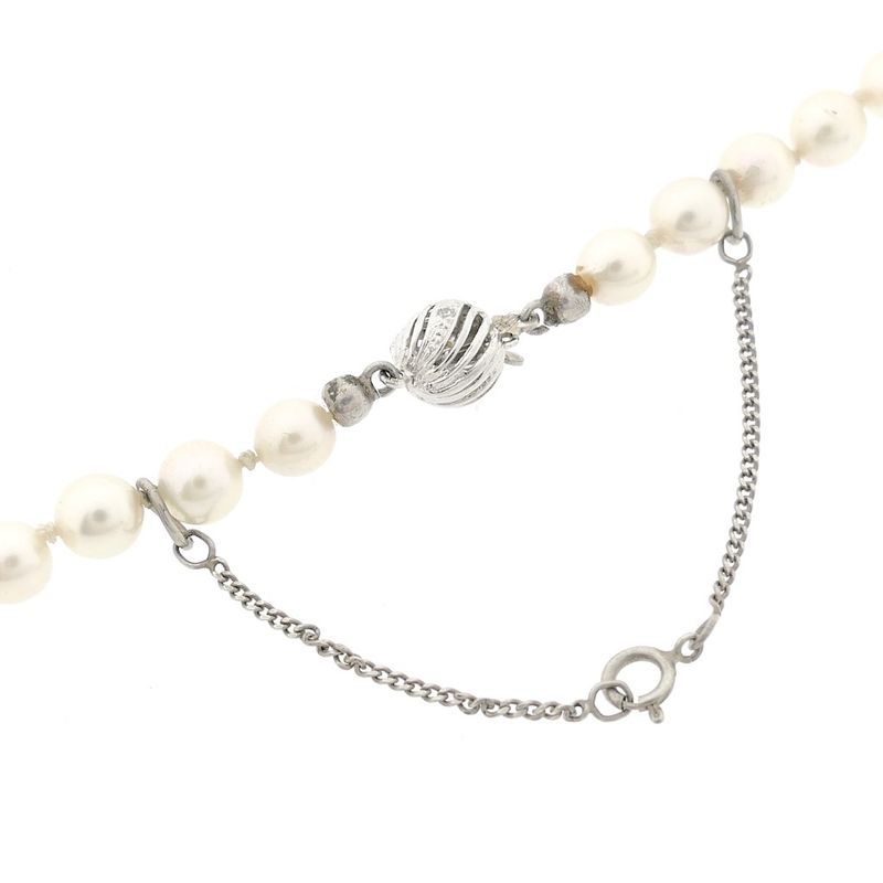 Image 6 of Pearl necklace with white gold clasp and diamonds; 0.01 ct.