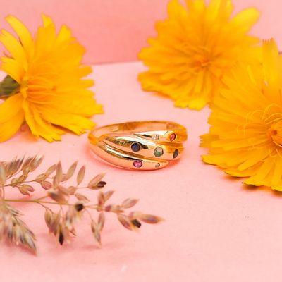 Image 2 of Gold ring with a mix of gemstones | diamond 0.01 ct.