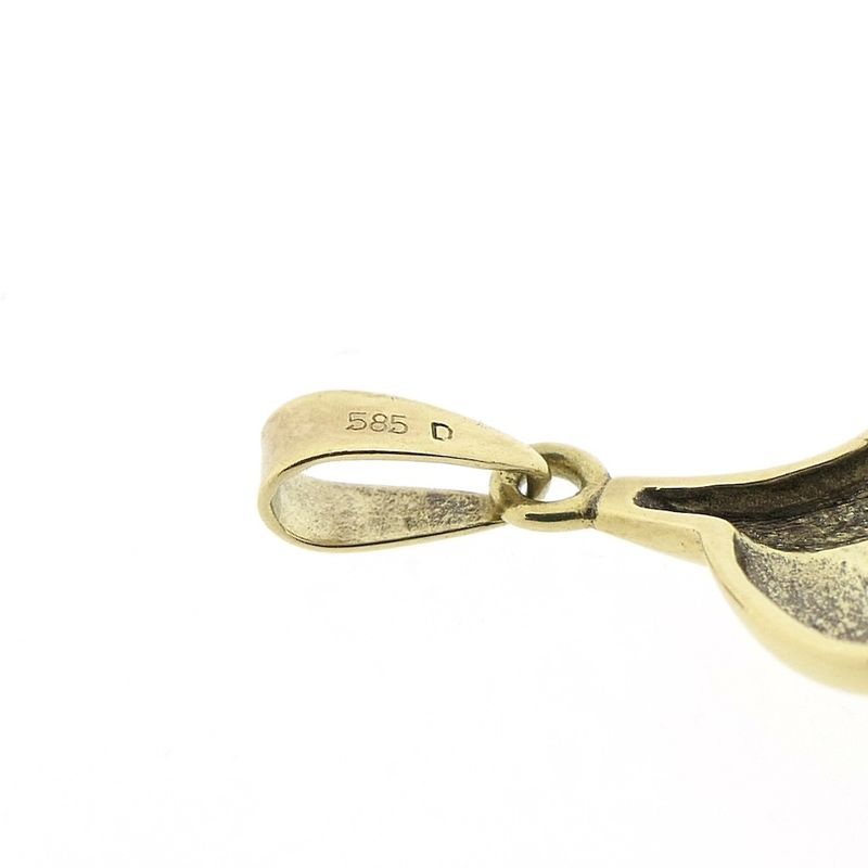 Image 6 of Floral gold pendant with diamond | 0.04 ct.