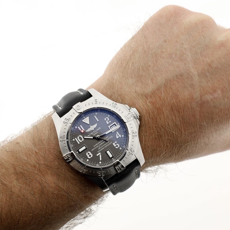 Image 11 of Breitling Avenger Seawolf A17330; Automatic men's watch